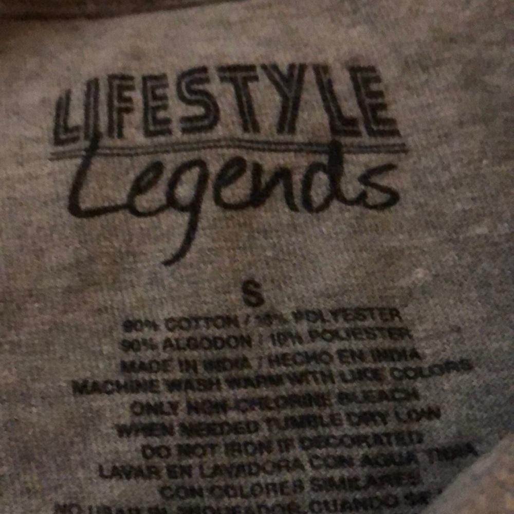 shirt - Picture 2 of 2